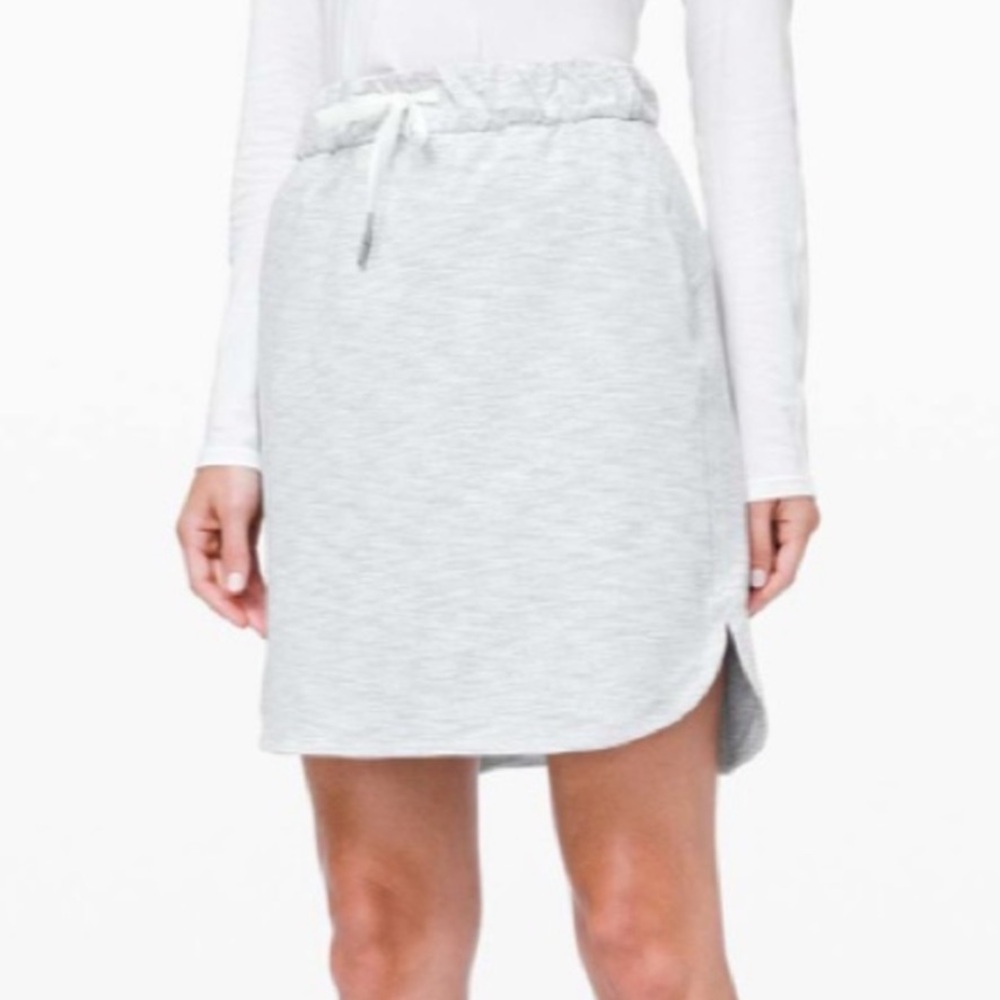 Lululemon grey gray skirt size 10 heathered spandex athletic work on the fly